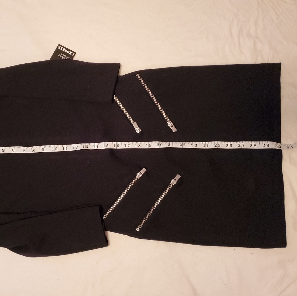 Express Knee Length Black Dress - Picture 6 of 8